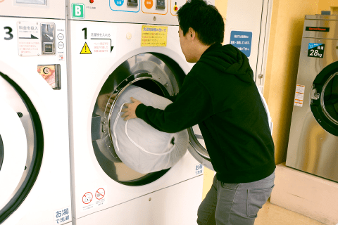 画像：コインランドリー