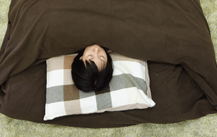 画像：頭を全部出して